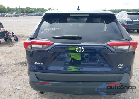 2021 Toyota Rav4 Xle из США, поврежденный, VIN 2T3P1RFV4MW180006